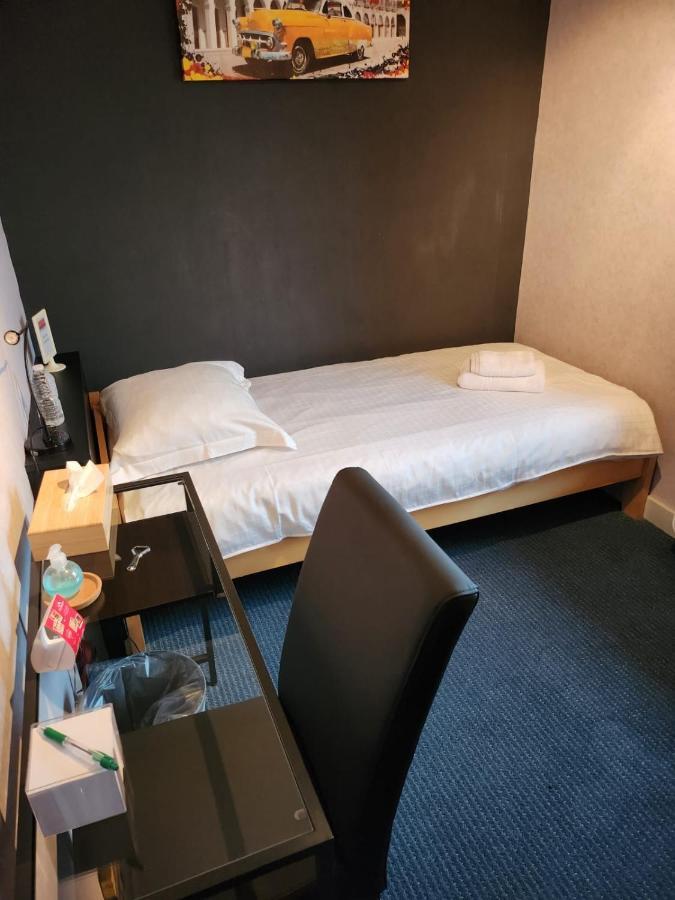 Hotel Francorchamps Pitlane Lodge ภายนอก รูปภาพ