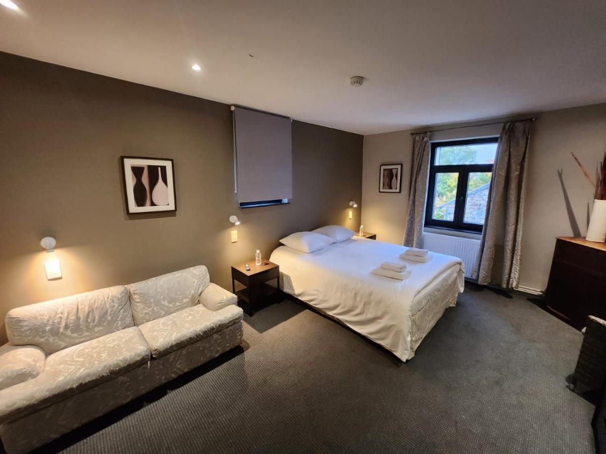 Hotel Francorchamps Pitlane Lodge ภายนอก รูปภาพ